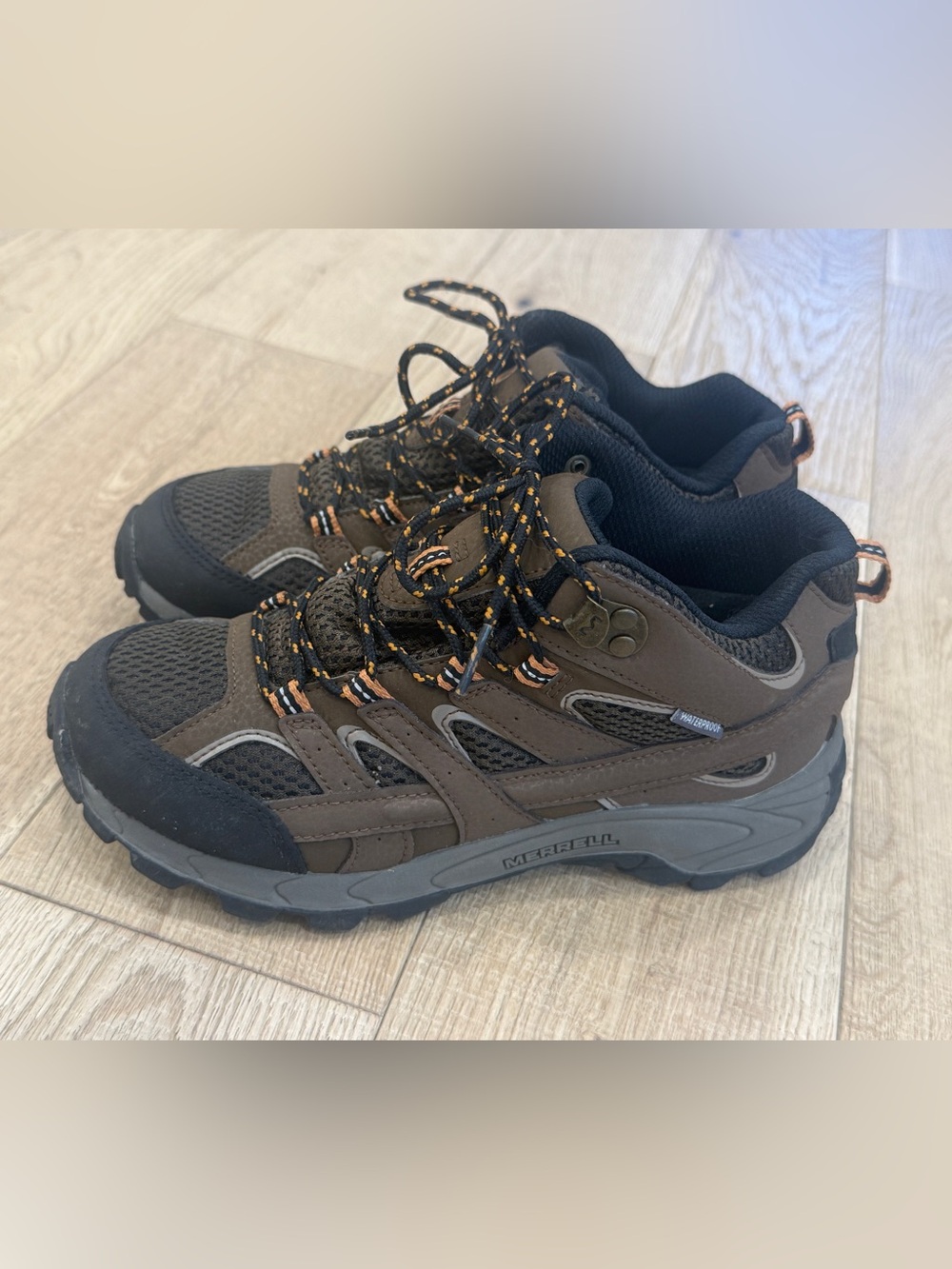 EUC Merrell Waterproof Youth Hiking Boots Size 3.5